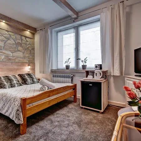 Weronika Bed and Breakfast 3*